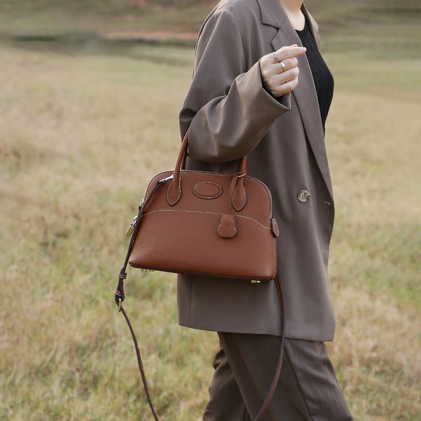 Phone Accessories In China - Neu eingetroffene Damen-Handtasche in Muschelform aus